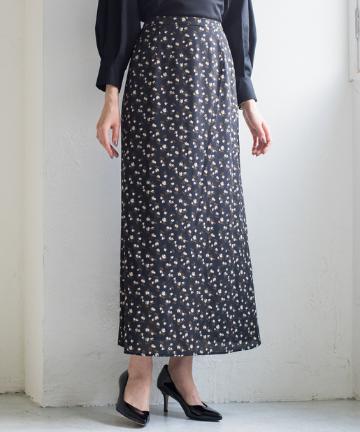 マキシタイトスカート