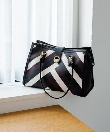 【FIORELLI】バックルスクエアバッグ