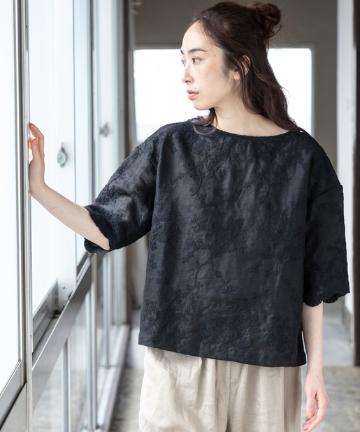 つた花刺繍プルオーバーブラウス