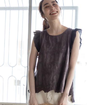 のぼり花刺繍ノースリーブブラウス