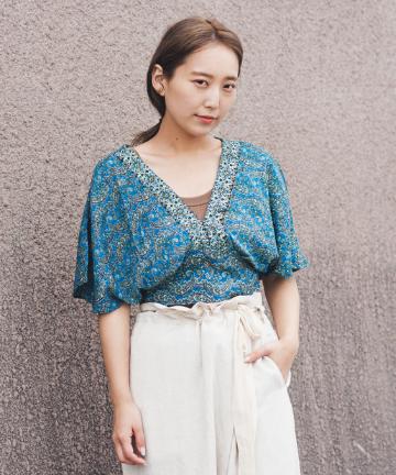 ANGIEペイズリー柄ショートプルオーバー