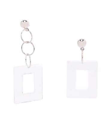 クリアアシメピアス