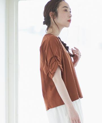 クシュクシュ袖プルオーバー