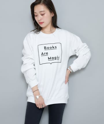 【BOOKS ARE MAGIC/ブックスアーマジック】ロゴプリントスウェット