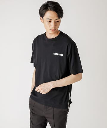 ZIPスリットTシャツ