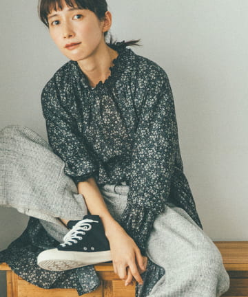 【Kazumiさん着用 2019AW】小花プリントシャーリングプルオーバ―