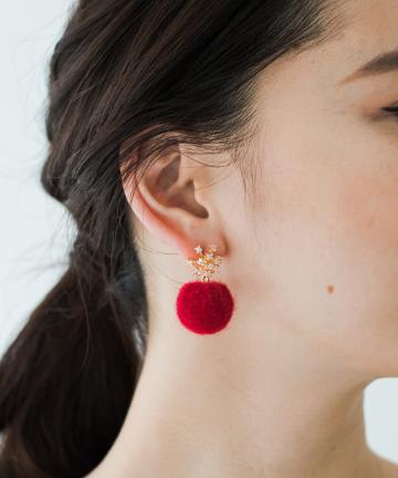 【serefina】レッドポンポンピアス