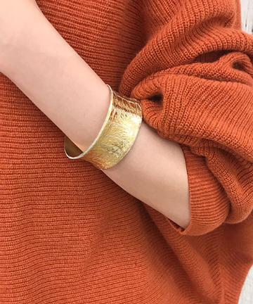 【a.v.max】ゴールドレザーブレス