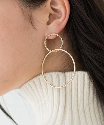 ダブルリングピアス