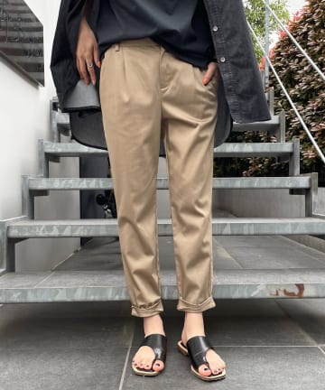 【定番人気】裾ねじりパンツ