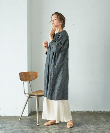 ボタニカルプリント×刺繍ワンピース