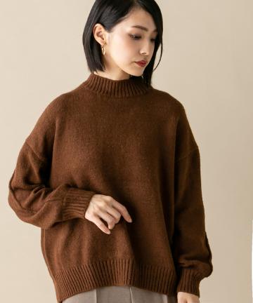 バックスリットブークレニット