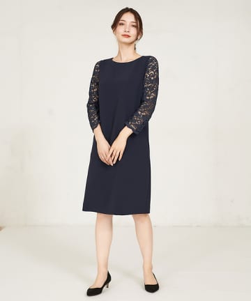 【再値下げ】レーススリーブパール釦付サックワンピース