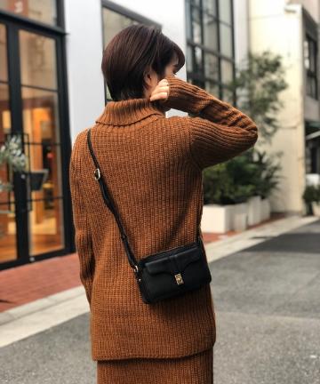 スクエアミニショルダーバッグ