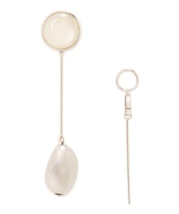 アシメアーモンドピアス