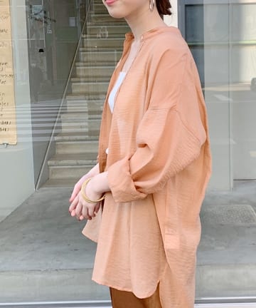 スタンドカラーシアーブラウス