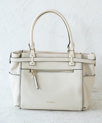 【FIORELLI】A4ギャザーバッグ