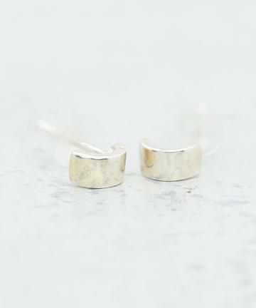 ミニスタッズピアス