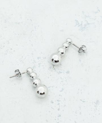 4ボールピアス