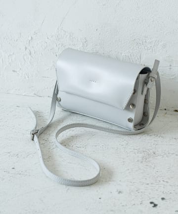 【YAHKI】ONLINE限定 スタッズショルダー