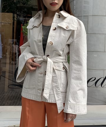 【BAUM UND PFERDGARTEN】ベルテッドジャケット