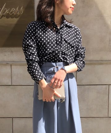 【EQUIPMENT】ドットブラウス