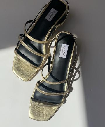 【PELLICO SUNNY】メタリックサンダル