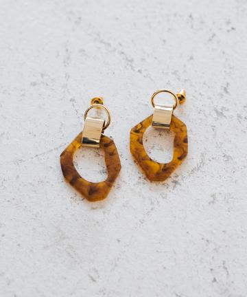 【ZHUU】イエローべっ甲ピアス