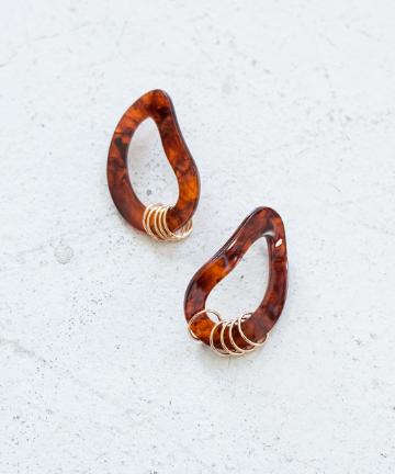 【Adia Kibur】変型べっ甲ピアス