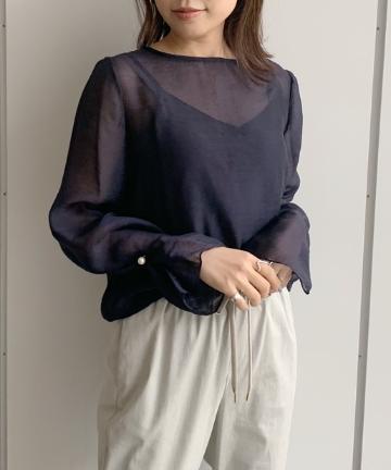 袖パールブラウス