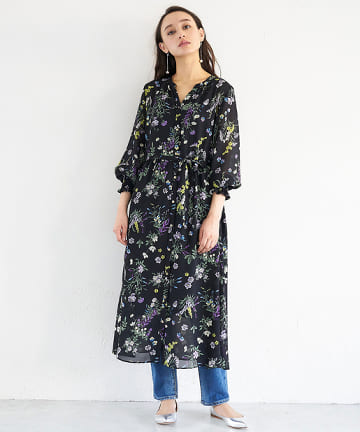 【手洗い可】フラワープリントフロント釦ワンピース