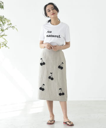 チェリー刺繍ナロースカート