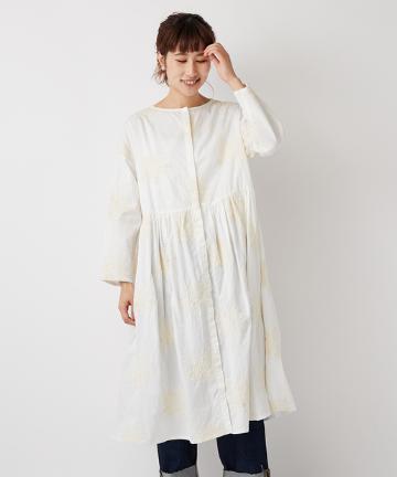 大花とび刺繍前アキワンピース