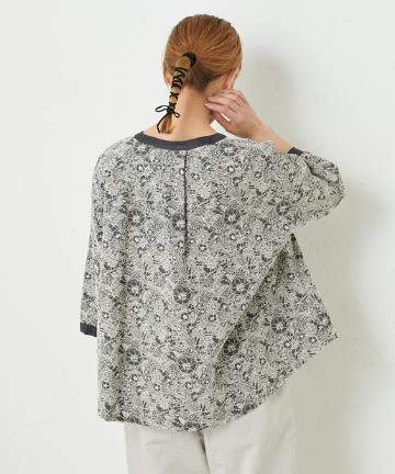 花刺繍前アキブラウス