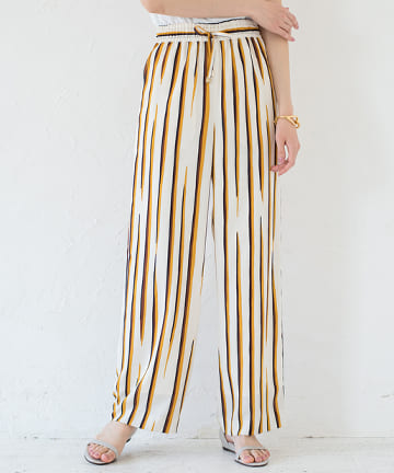 イージーワイドパンツ