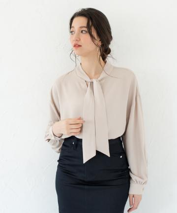 ボウタイギャザーブラウス