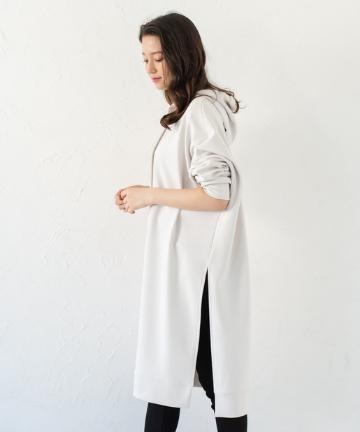 ディープスリットパーカー