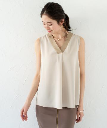 ノースリサテンVネックブラウス