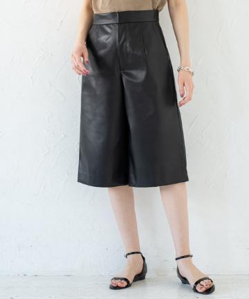 フェイクレザーハーフパンツ