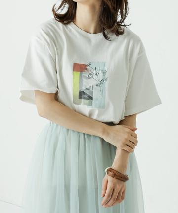 フラワーグラフィックTee