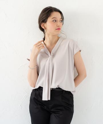 フレンチボウタイブラウス