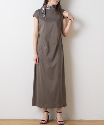 カットソーマキシワンピース