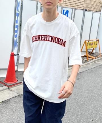 【KOOKY'N/クーキー】PERVERT パッチ刺繍TEE