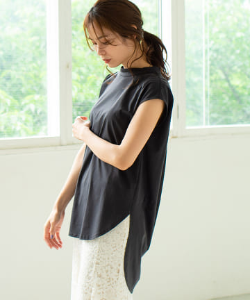 スタンドネックラウンドテールカットソー