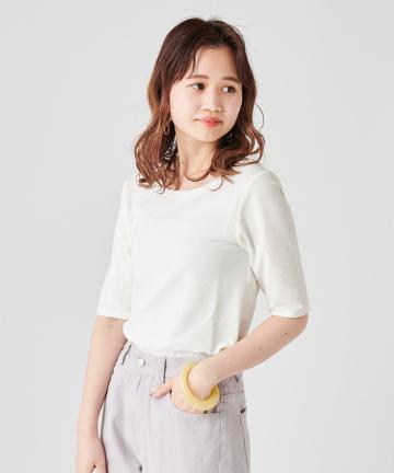 背中開きTシャツ