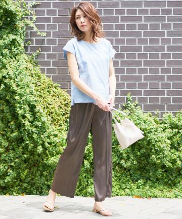 【手洗い可】サテンストレートパンツ
