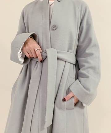 ベルテッドノーカラーコート