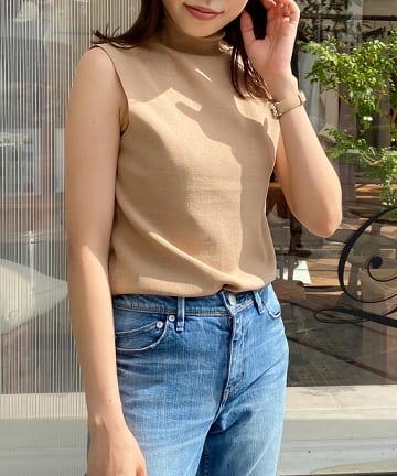 ノースリタートルニット