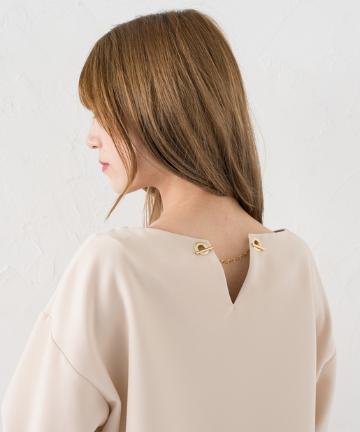 バックチェーンブラウス