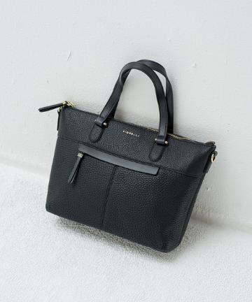 【FIORELLI/フィオレッリ】 A4前ポケットバッグ